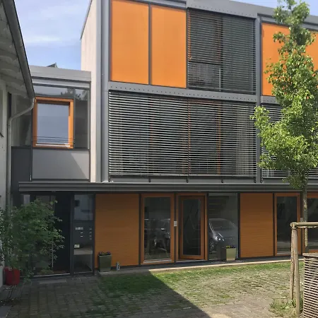 Semesterbostad Mini-reihenhaus 